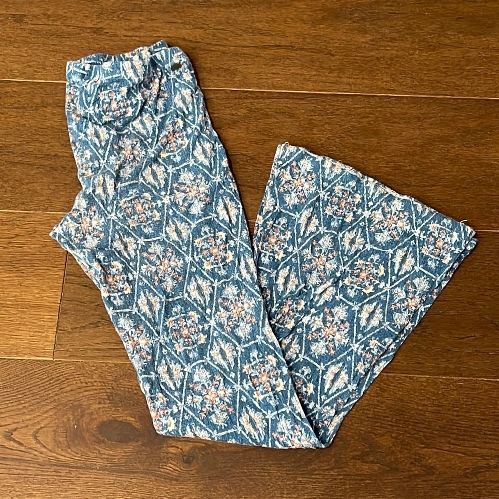 O’Neill Blue Bell Bottom Leggings Size Medium